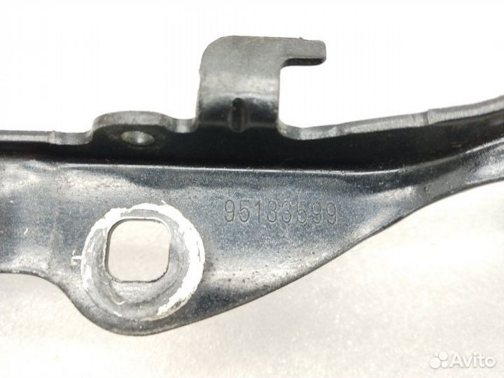 Петля капота левая Chevrolet Cruze J300 F16D3 2013