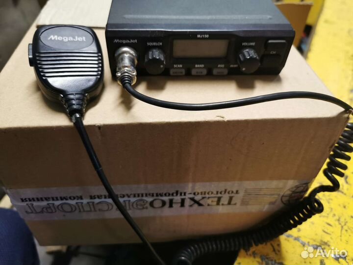 Автомобильная рация megajet 150