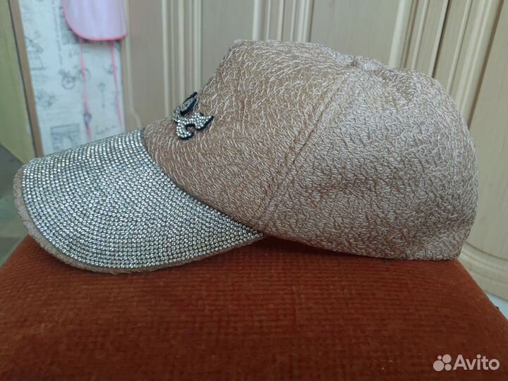 Кепка бейсболка со стразами