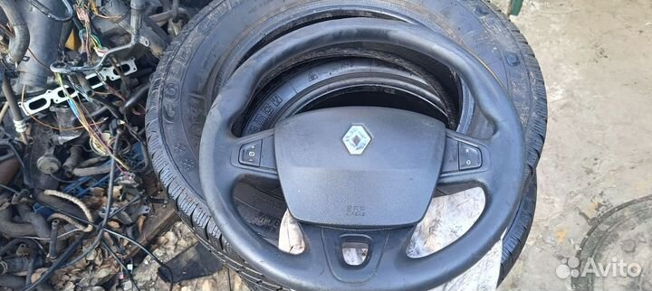 Руль с подушкой безопасности Рено Меган 3