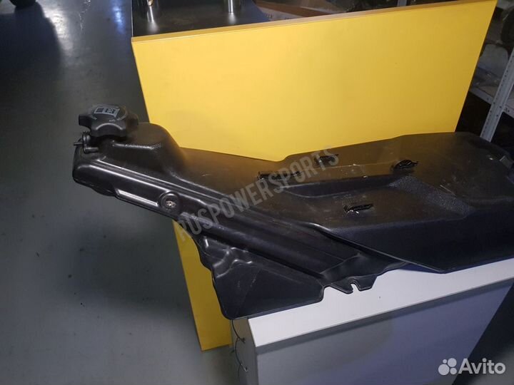 Бензобак на снегоход BRP Ski-Doo G4 850