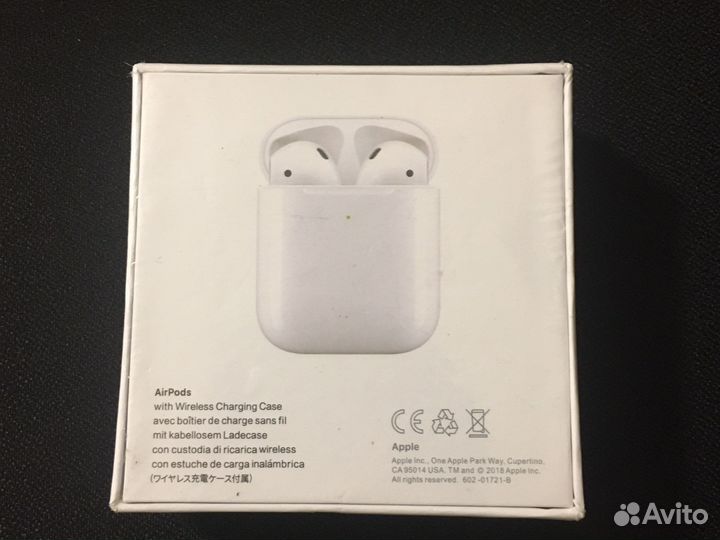 Беспроводные наушники AirPods