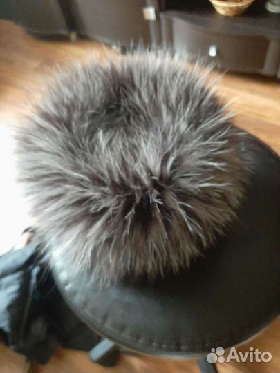 Женские меховые шапки