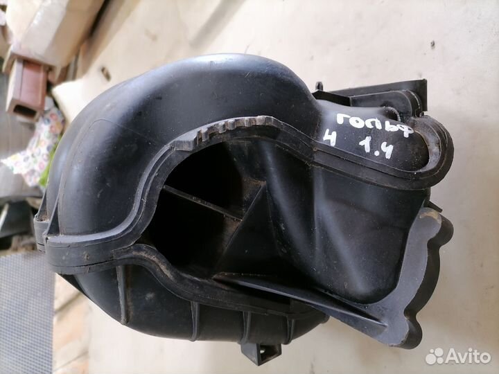 Коллектор впускной 1.4 для VW Golf IV 1997-2005