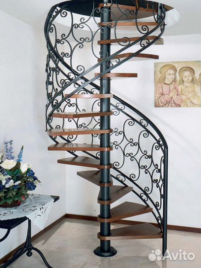 Лестница на металлокаркасе