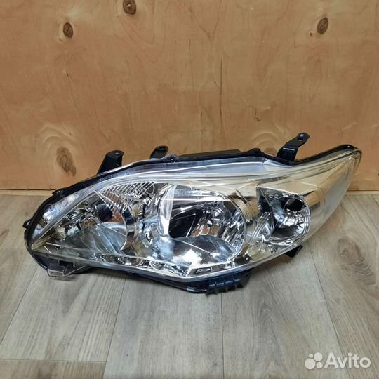 Фара Toyota Corolla