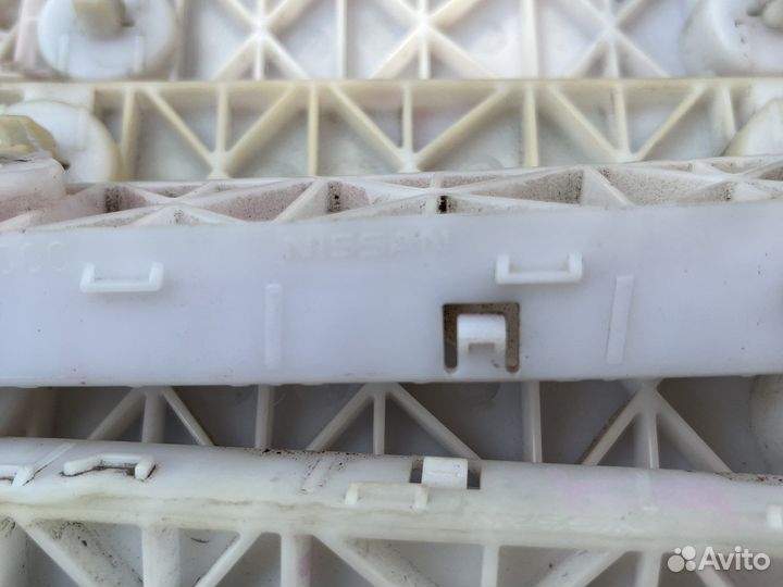 Крепление переднего бампера Nissan Almera G15