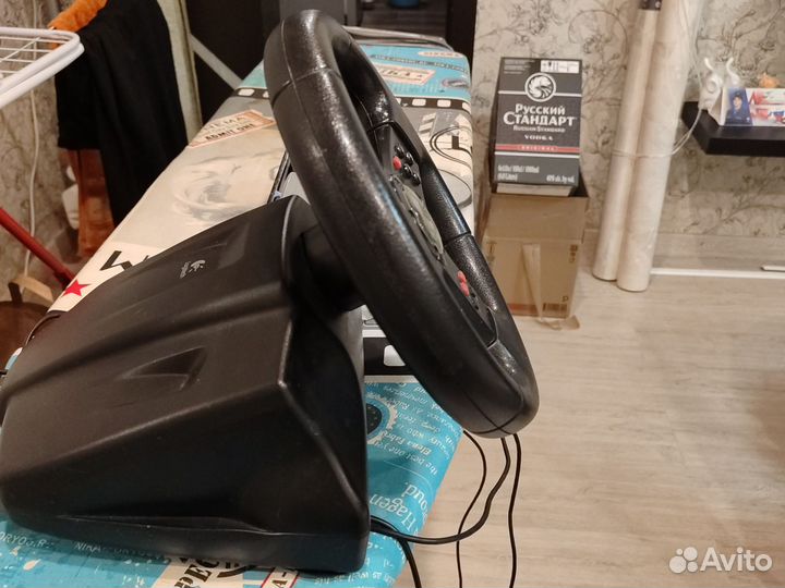 Игровой руль logitech