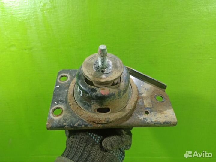 Опора двигателя передняя правая Kia Rio хэтчбэк