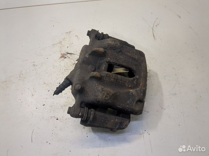 Суппорт Nissan Primastar, 2009