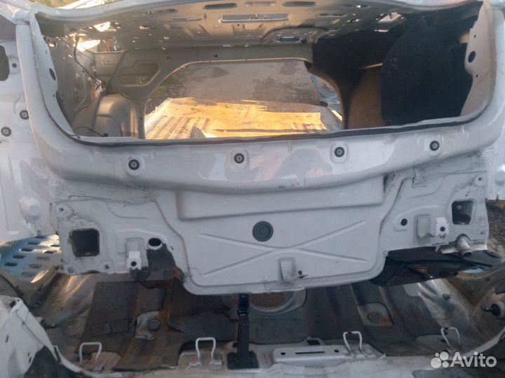 Задняя панель Volkswagen Jetta 6