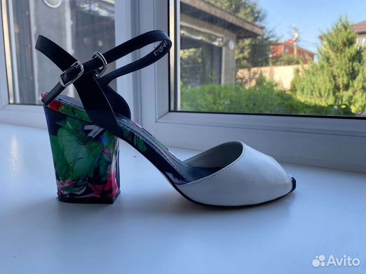 Босоножки женские 39 размер натуральная кожа