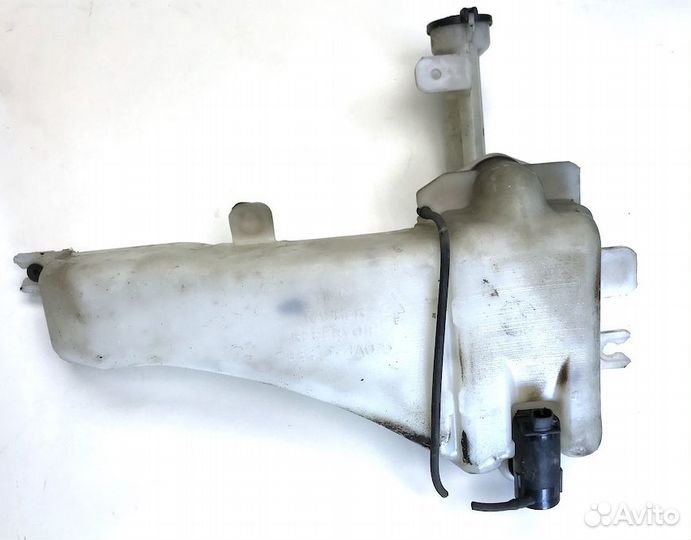 Хендай H-1 Бачок омывателя