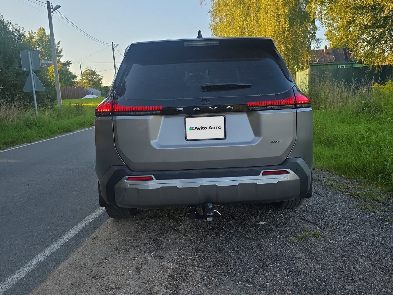 Toyota RAV4: фото из отзыва