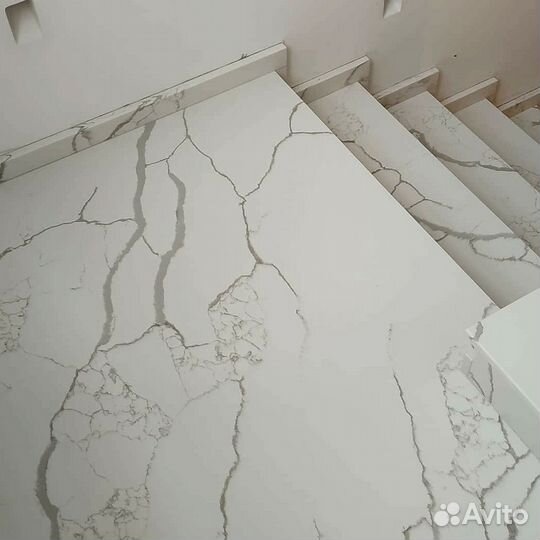 Акриловая лестница