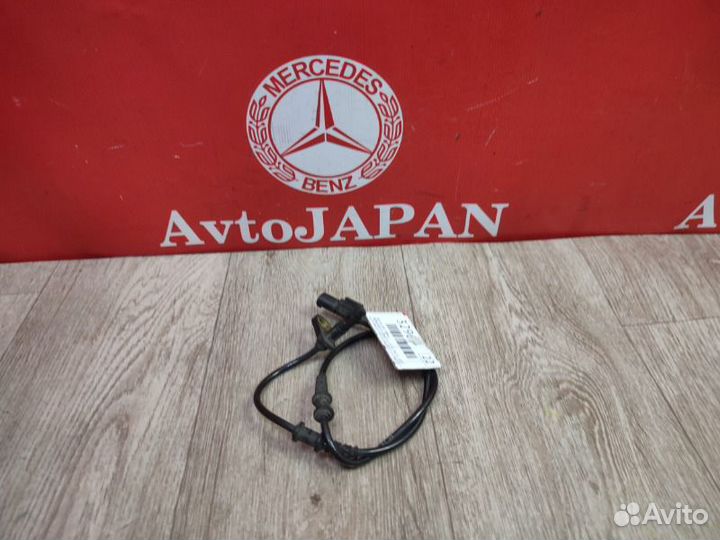 Датчик abs передний Mercedes-Benz E W211 M272 2007
