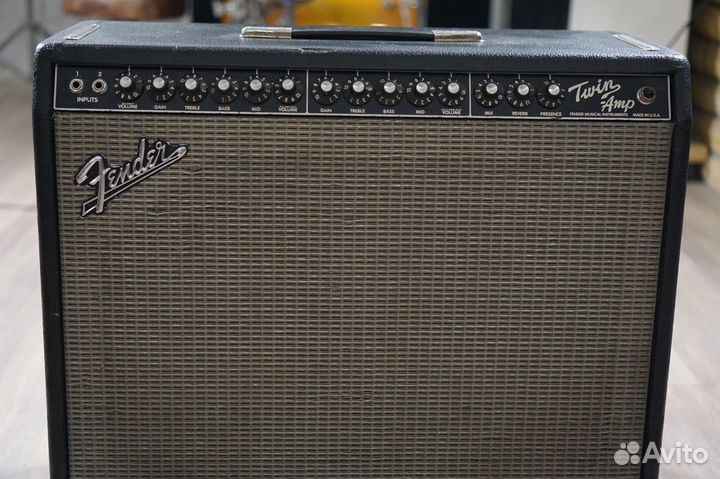 Комбо-усилитель Fender Twin Amp+Footswitch. Обмен