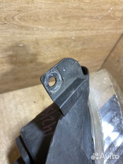 Фара передняя правая Citroen Xsara Picasso 142152