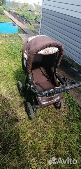 Коляска десткая