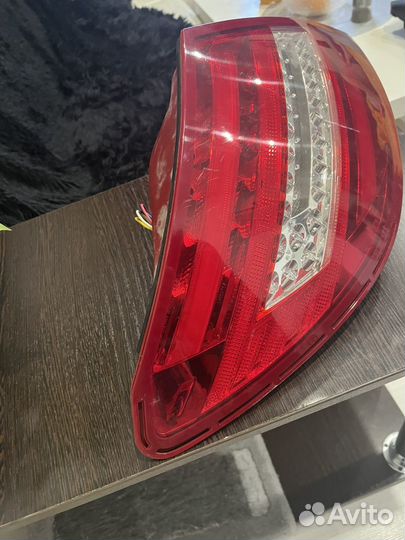 Фара задняя левая w204