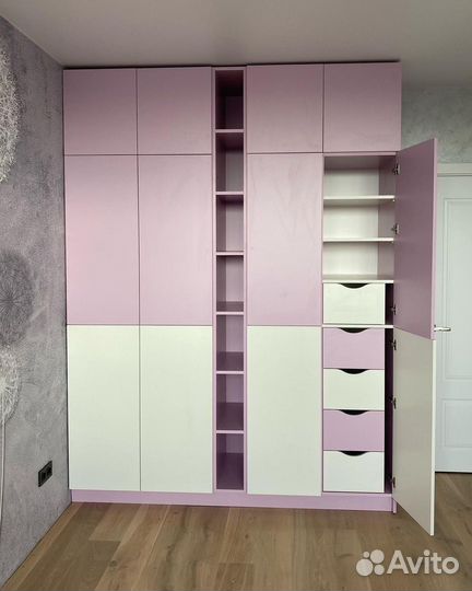 Шкаф распашной