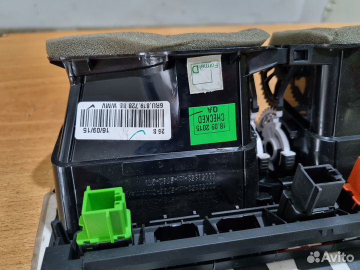 Центральный воздуховод фольксваген поло 2016 год