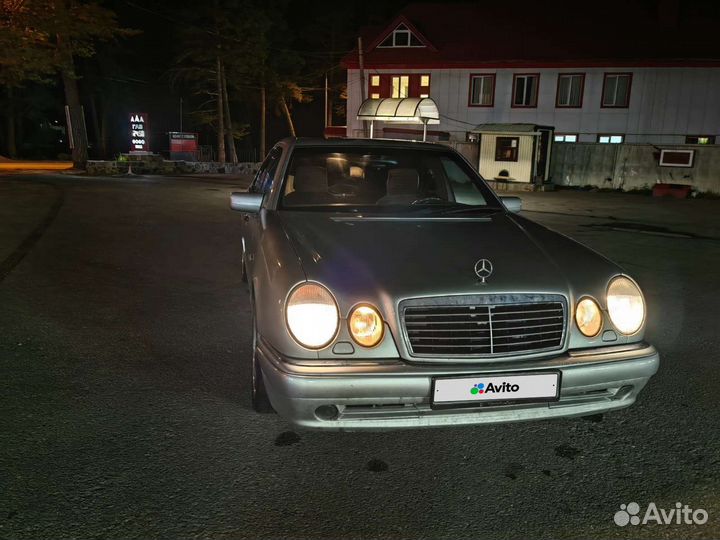 Mercedes-Benz E-класс 2.0 AT, 1998, 167 000 км