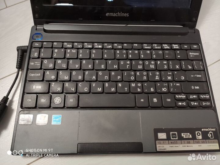 Нетбук eMachines