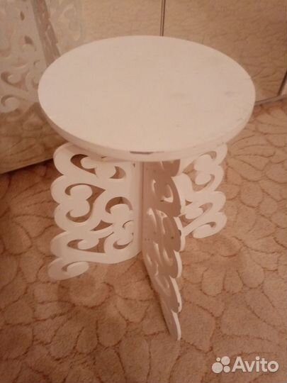 Подставка под цветы