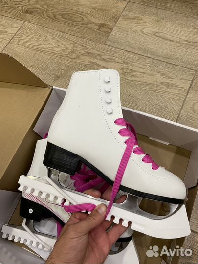 Коньки фигурные