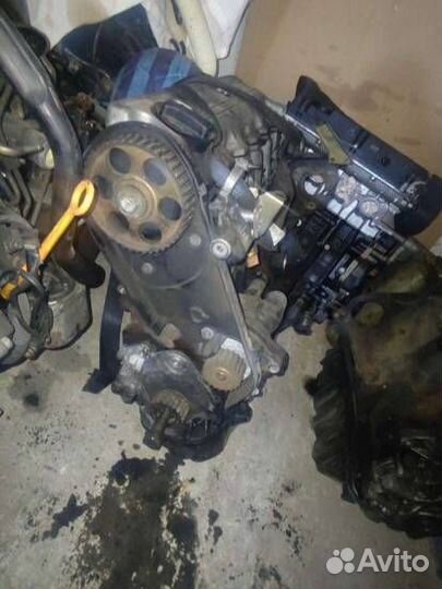 Двигатель Audi 1996г