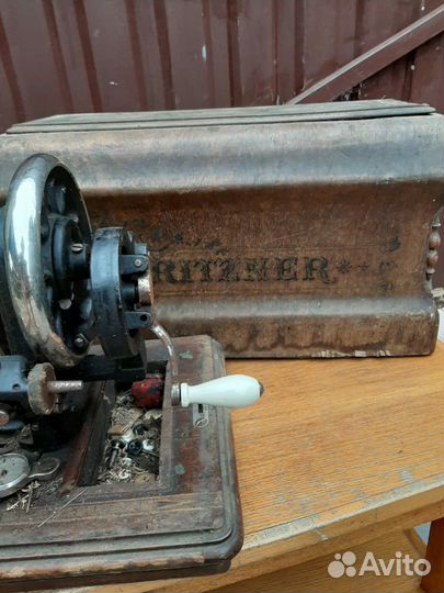 Швейная машинка Gritzner