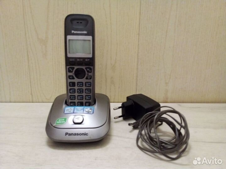 Радиотелефон Panasonic KX-TG2511RUM