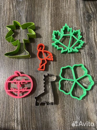 Формы вырубки для печенья и пряников разные