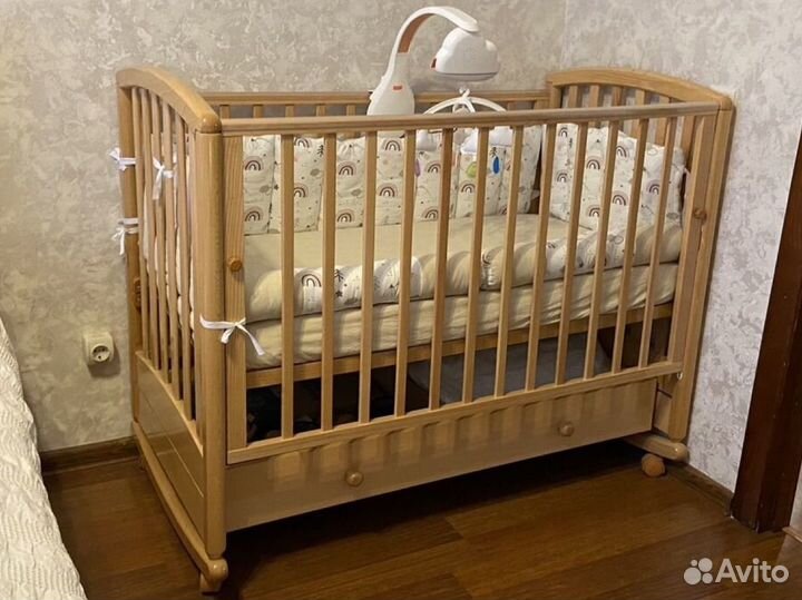 Детская кроватка качалка