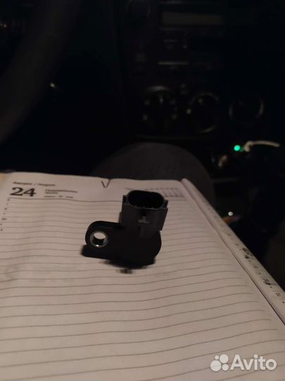 Датчик положения коленвала Nissan Almera Classic