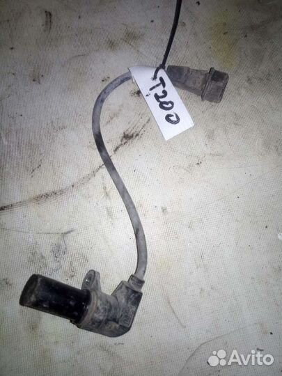 Датчик коленвала Шевроле Авео Т200 1.2