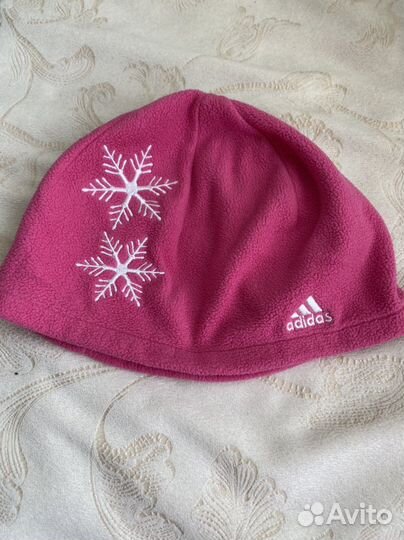 Женская спортивная шапка