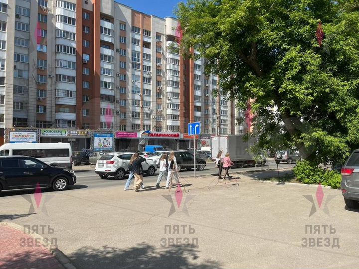 Здание 2402, земельный участок 10 соток