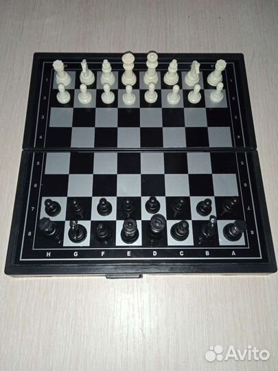 Шахматы шашки нарды дорожные 3 в 1