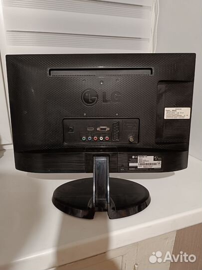 LED-телевизор LG 19MN43D-PZ