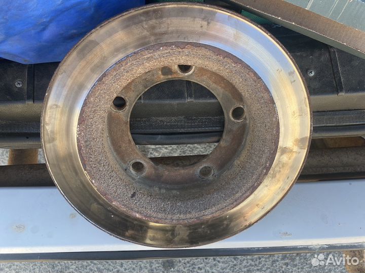 Тормозные диски на ниву