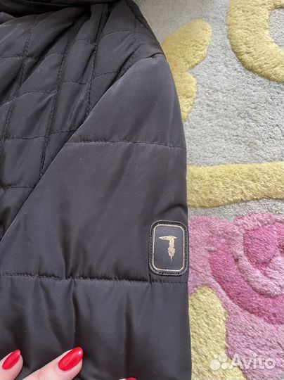 Зимняя куртка trussardi