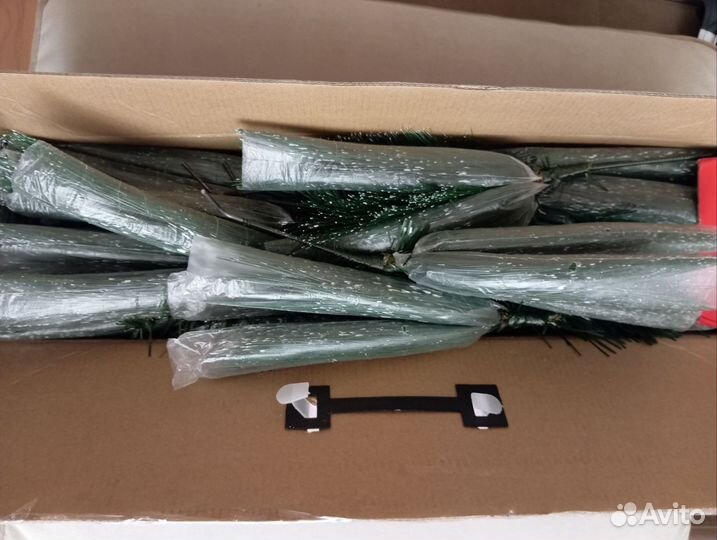 Елка искусственная