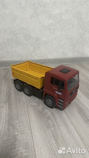 Bruder самосвал и экскаватор