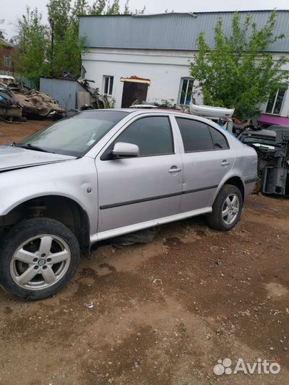 В разборе Skoda Octavia A4 Tour
