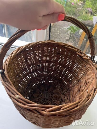 Корзина плетеная из лозы