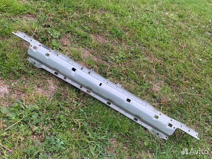 Усилитель переднего бампера audi a100