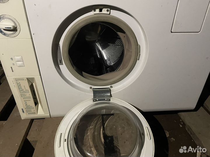 Стиральная машинка zanussi