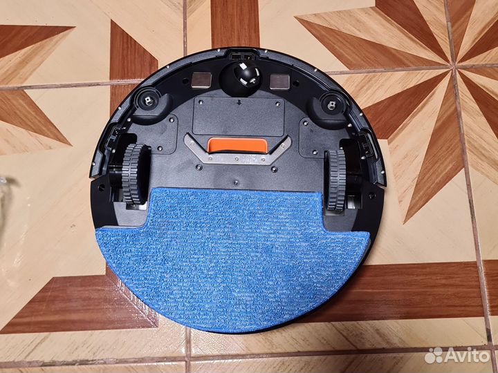 Робот пылесос